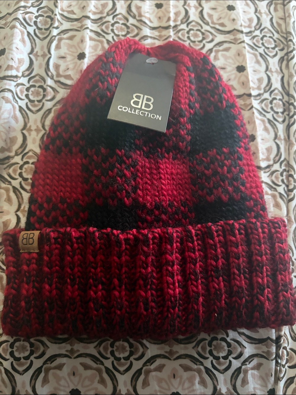 BB Collection chunky knit winter toque in a gorgeous red & black colour combinat